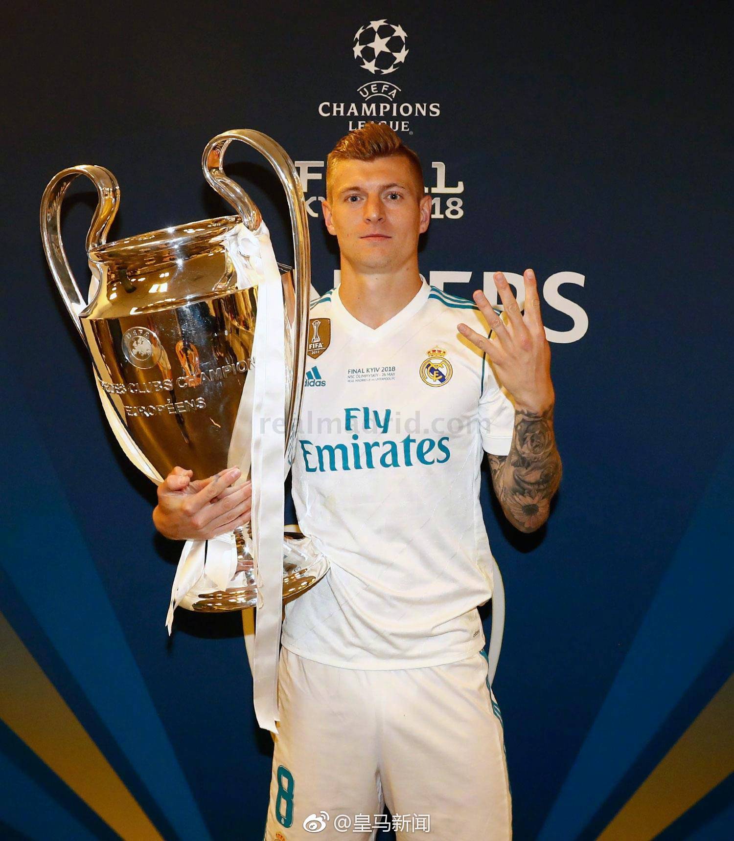 游戏竞猜-菲尼克斯太阳窗口期复出首秀，志在欧冠名次提升，引发热议，更衣室氛围转暖(巴黎1819赛季主场球衣)